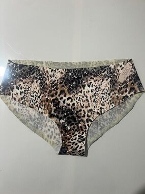 Victoria's Secret Leopard Print Hipster Panty in Brown and Black